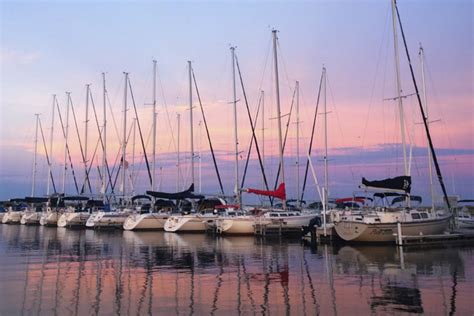 lewis and clark marina|Lewis & Clark Marina – Full Service Marina • 400+ Wet Slips •。